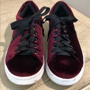 Steve Madden Tennis Shoes